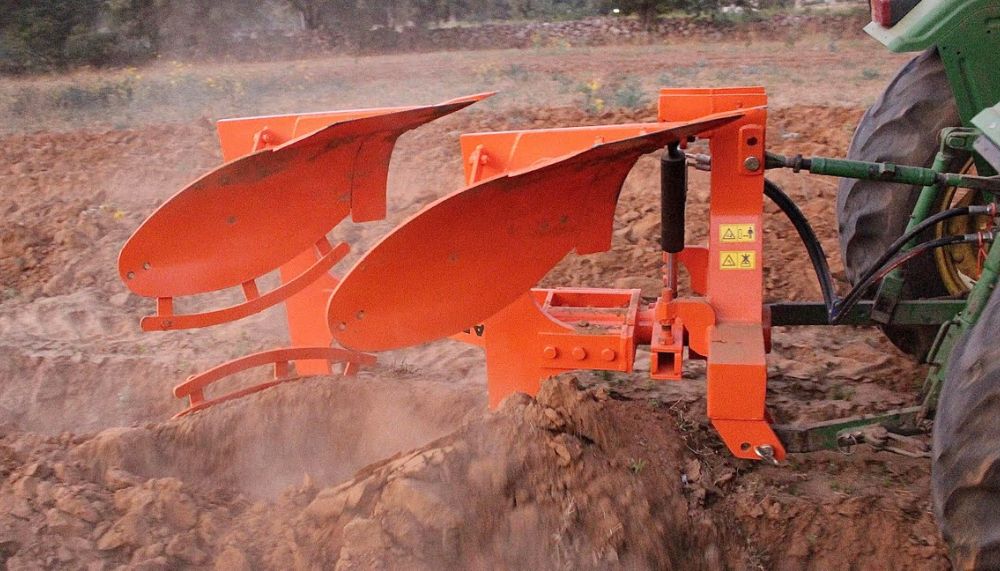 How Reversible MB Ploughs Revolutionizing Farming?